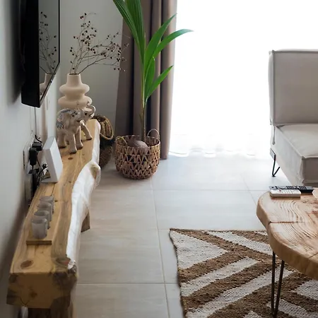 Lux Nomad Mgmt - Boem Super 2-bedroom Flat